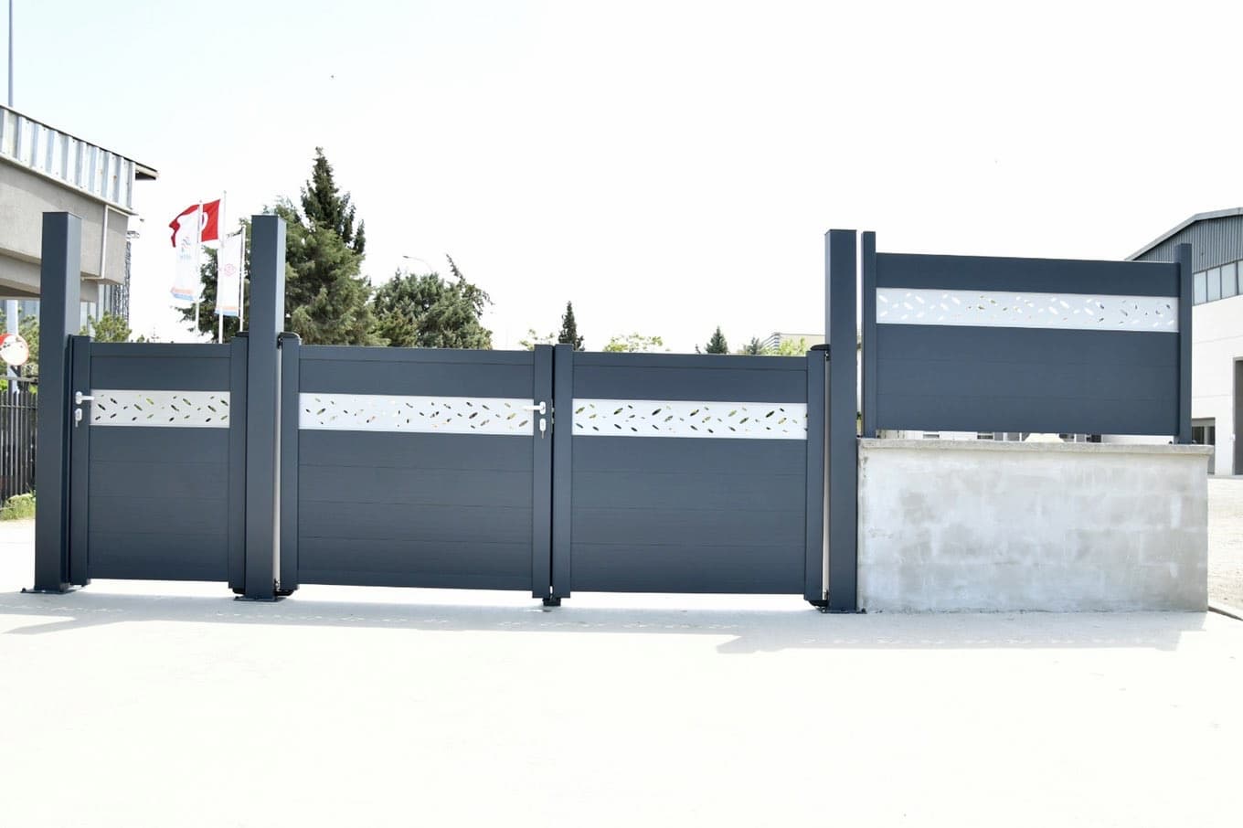 POSE_CLOTURES_GRILLAGES_PORTAILS_PORTILLONS_1 | Destock Menuiserie Livraison et pose de clôtures et grillages dans les environs de Strasbourg et Mulhouse Erstein 2